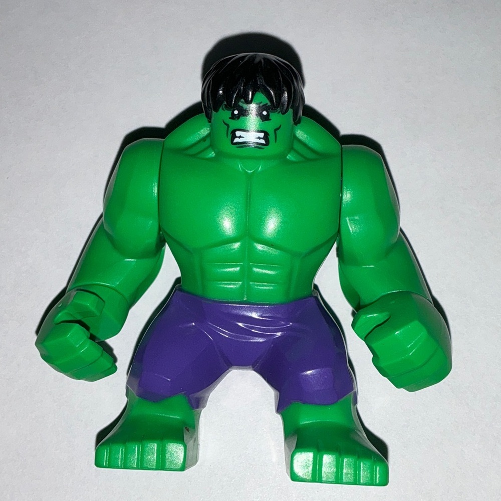 Hulk Big Fig dark purple pants Avengers Marvel Lego Minifigure